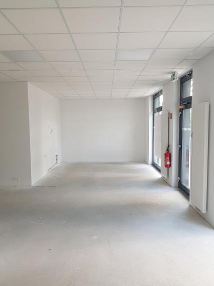 PRENÁJOM obchodný priestor v komplexe NUPPU s 2 parkovacími miestami, 165,89m2