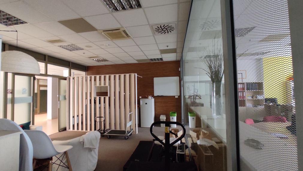 Lukratívny svetlý priestor s preskleným výkladom, Vienna Gate, Kopčianska-Petržalka