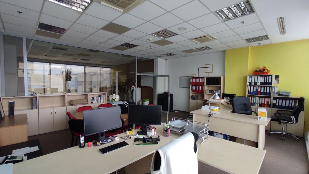 Lukratívny svetlý priestor s preskleným výkladom, Vienna Gate, Kopčianska-Petržalka