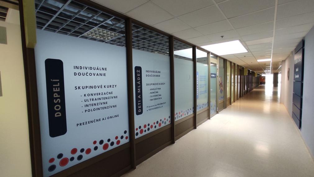 Reprezentatívny priestor 232,96m2 s presklenými výkladmi, Vienna Gate, Kopčianska-Petržalka