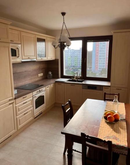 Na prenájom krásny, svetlý a mimoriadne tichý 3-izbový byt na Dlhých dieloch TOP