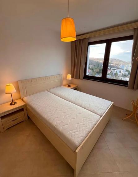 Na prenájom krásny, svetlý a mimoriadne tichý 3-izbový byt na Dlhých dieloch TOP