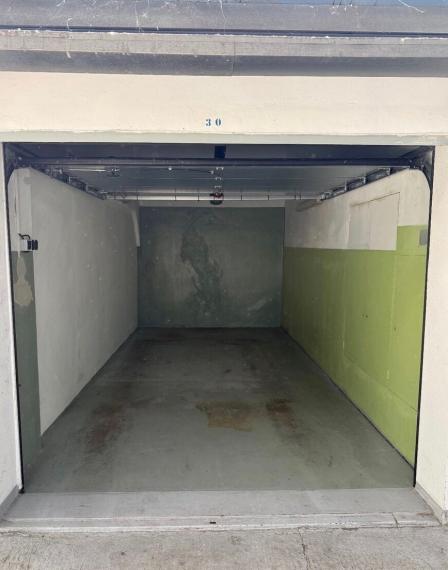 Na predaj garáž na ulici Eisnerova v Devínskej Novej Vsi v osobnom vlastníctve.