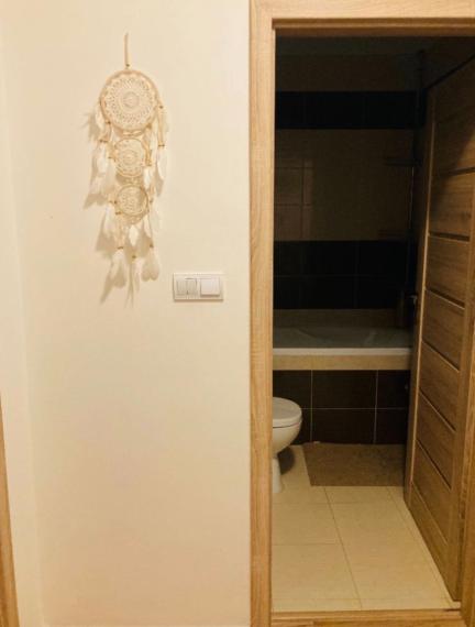  Na dlhodobý prenájom 1-izbový svetlý byt v Petržalke TOP