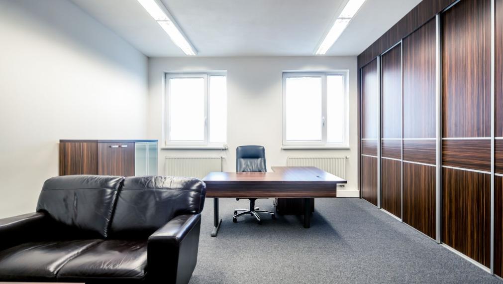 Reprezentatívna polyfunkčná budova so skladom a parkovaním v atraktívnej lokalite, Bratislava - Nové Mesto TOP