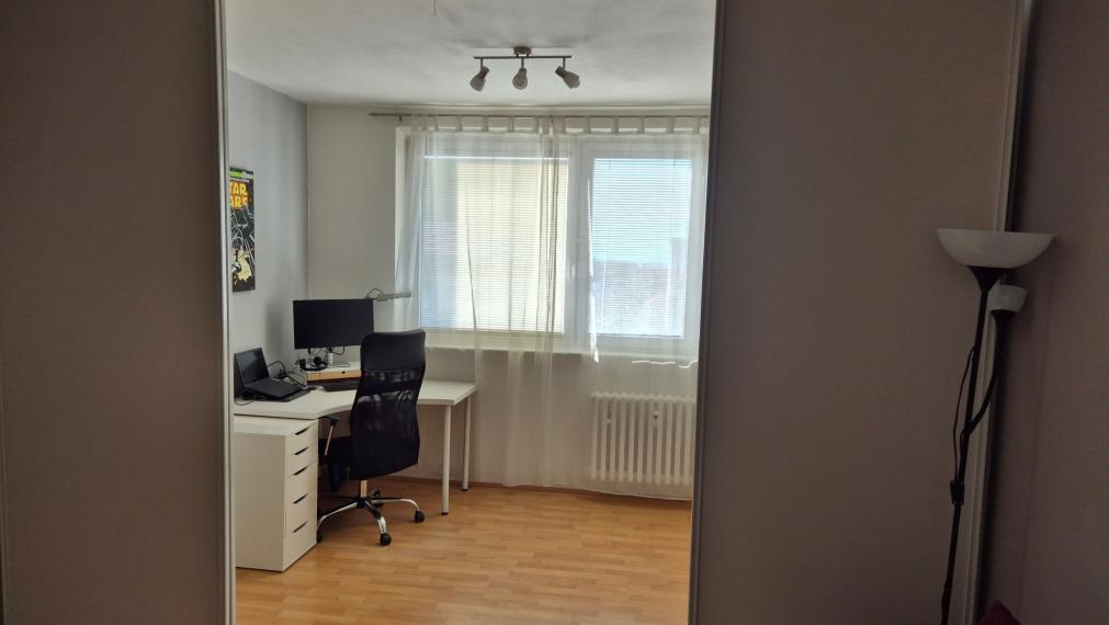 Na predaj 3-izbový byt v centre Stupavy