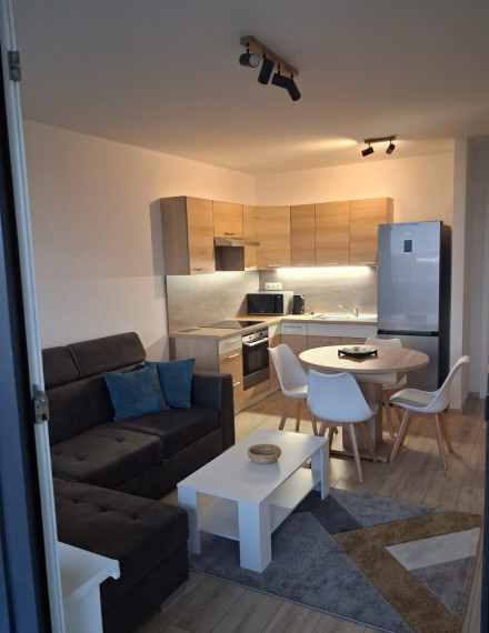 Prenájom moderného 2-izbového bytu v novostavbe Arboria – ešte neobývaný, Trnava