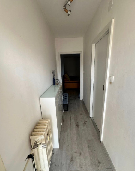 Na prenájom štýlový, kompletne zariadený a nedávno zrekonštruovaný 2-izbový byt, Bratislava I