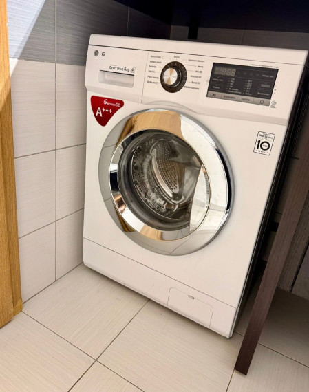 Na dlhodobý prenájom príjemný 2-izbový byt v projekte Vinohradis na Kolibe, Bratislava III TOP 