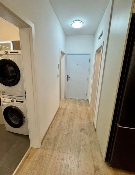 Na prenájom nový, veľmi pekný a zariadený 2-izbový byt TOP