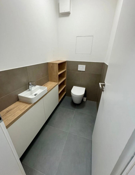 Na prenájom nový, veľmi pekný a zariadený 2-izbový byt TOP