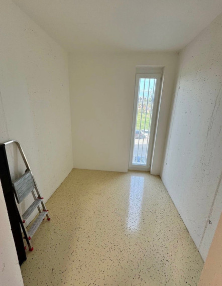 Na prenájom nový, veľmi pekný a zariadený 2-izbový byt TOP