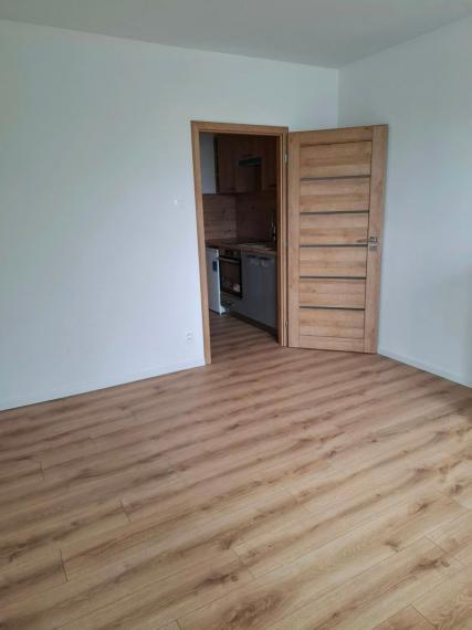 Na predaj kompletne zrekonštruovaná garsónka s loggiou v Petržalke TOP