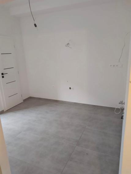 Veľkorysý 4-izbový byt na Krížnej s 2 loggiami