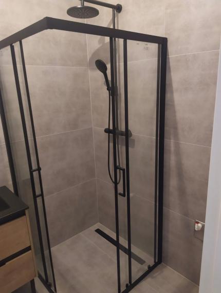 Veľkorysý 4-izbový byt na Krížnej s 2 loggiami