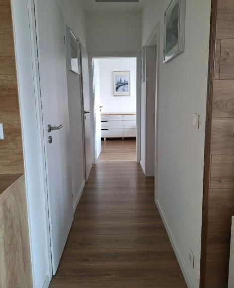 Na predaj nadštandardne zariadený 3-izbový byt v novostavbe - Bratislava III TOP