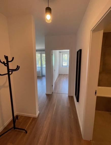 Na predaj úplne nový, doteraz neobývaný 2-izbový byt v projekte Bazova TOP