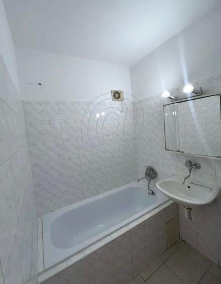 Na predaj priestranný 2-izbový byt v Petržalke TOP