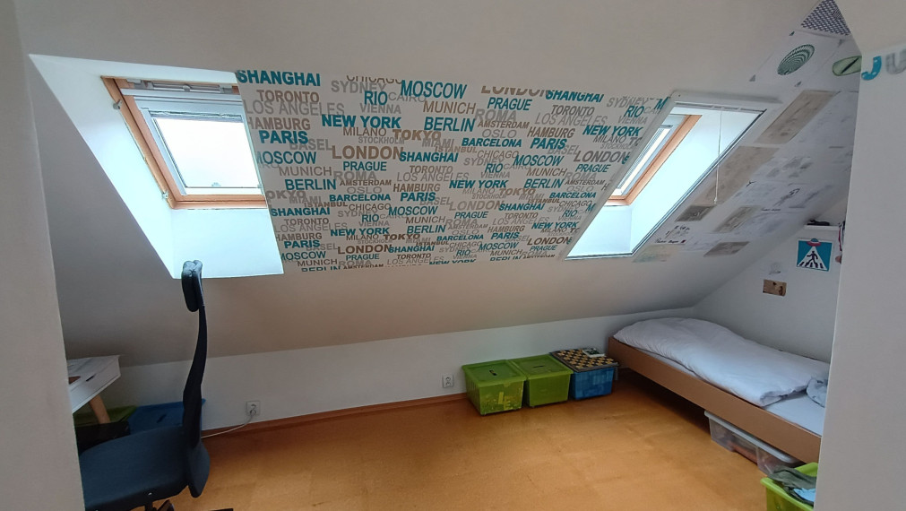 Priestranný rodinný dom s veľkorysým pozemkom v tichej časti centra Malaciek