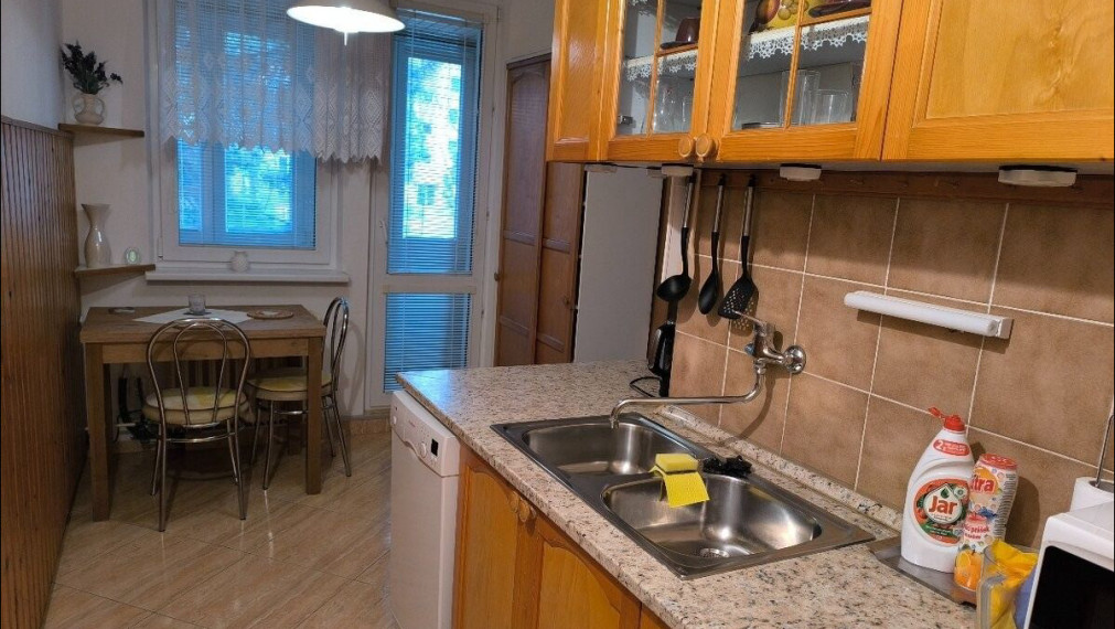 Na prenájom pekný 3-izbový byt o výmere 64 m² - Karlova Ves