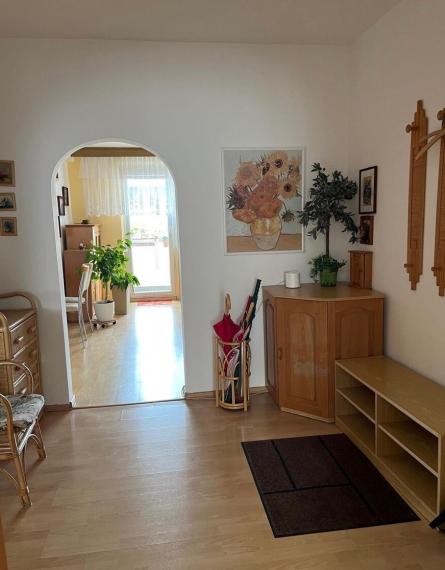 Na dlhodobý prenájom svetlý a kompletne zariadený 3-izbový byt Bratislava IV TOP