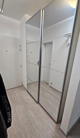 Na prenájom moderný, kompletne zariadený 2-izbový byt v novostavbe KOPČIANKA BA V TOP