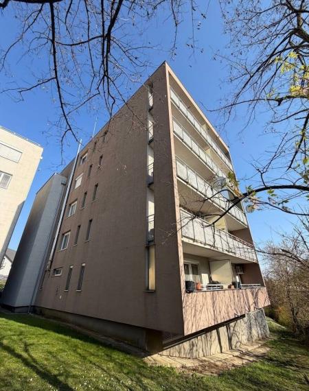Na prenájom veľký, svetlý a kompletne zariadený 2-izbový byt Bratislava III TOP