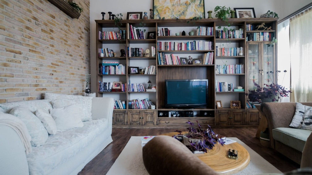 Moderný 4‑úrovňový rodinný dom so záhradou, balkónom a garážou na predaj TOP