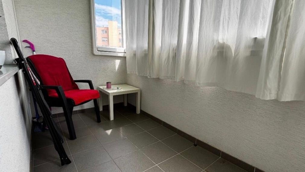 Na predaj moderný a kompletne zariadený 2-izbový byt v Rači TOP