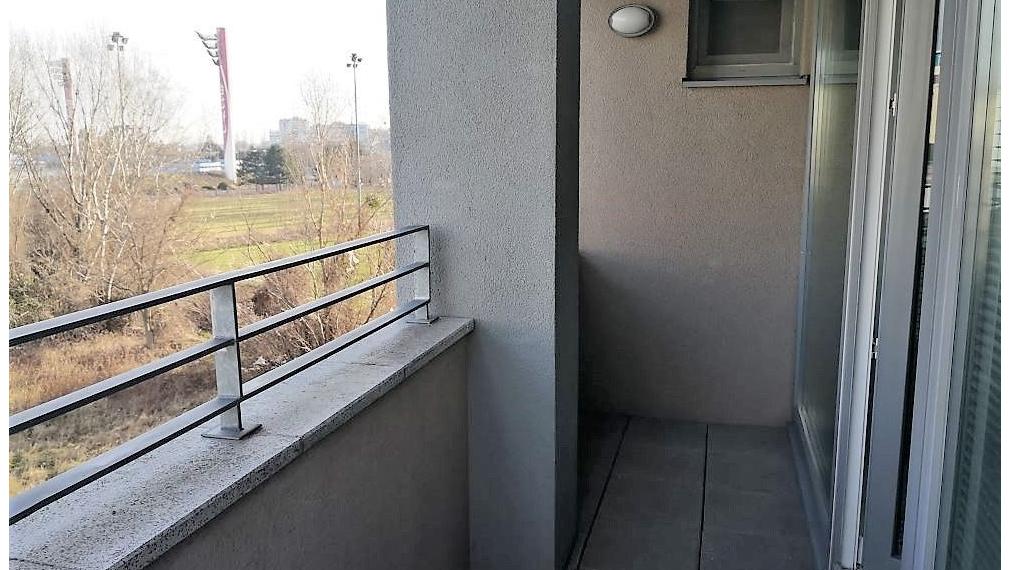 Šikovný zariadený kancelársky celok s možnosťou bývania v blízkosti Polusu/VIVO, Bajkalská