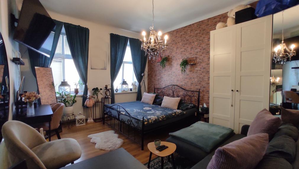 1 izbový byt vhodný aj ako kancelária, v peknom historickom objekte, v blízkosti Hl. vlakovej stanice, Jelenia ul, BAI,  38m2