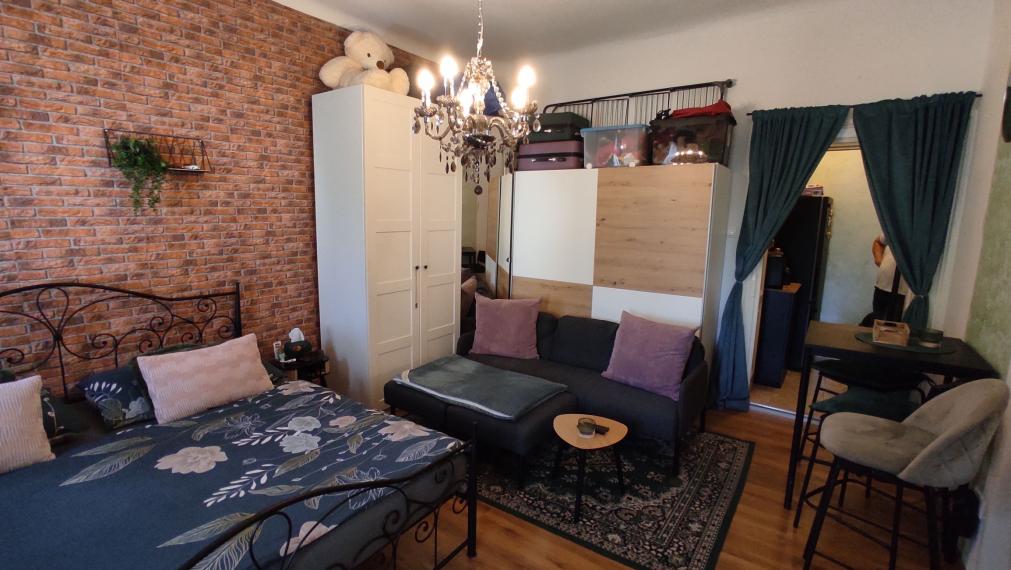 1 izbový byt vhodný aj ako kancelária, v peknom historickom objekte, v blízkosti Hl. vlakovej stanice, Jelenia ul, BAI,  38m2