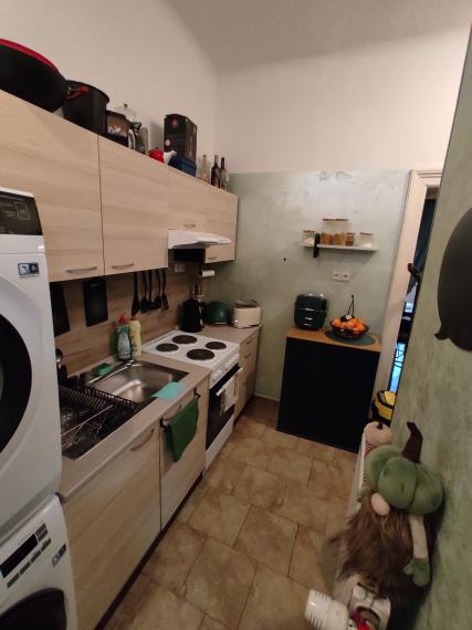 1 izbový byt vhodný aj ako kancelária, v peknom historickom objekte, v blízkosti Hl. vlakovej stanice, Jelenia ul, BAI,  38m2