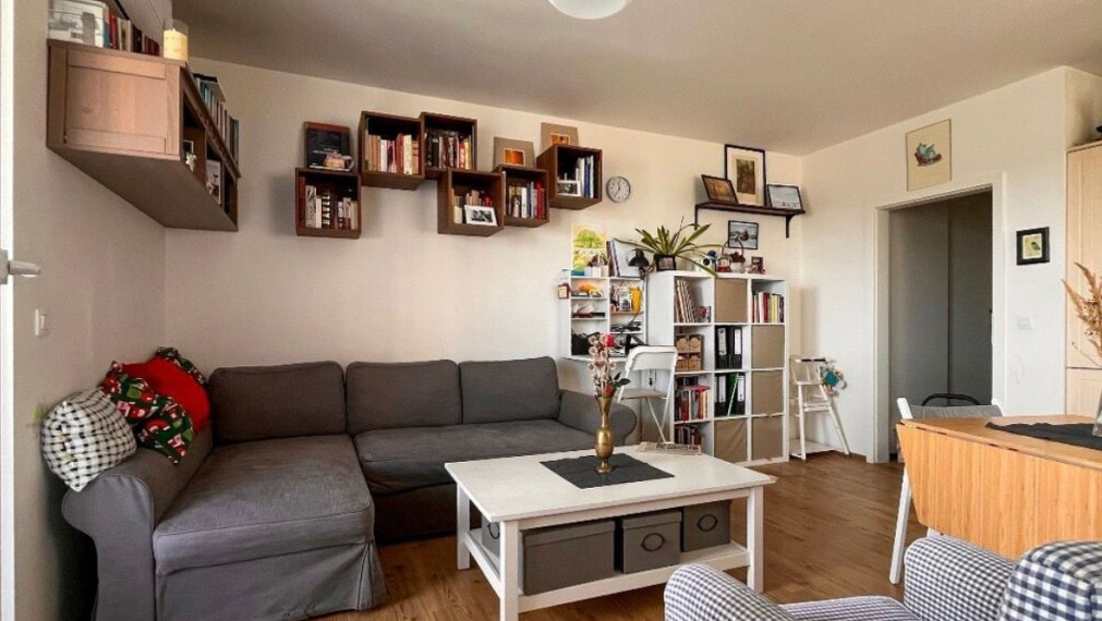 Na prenájom príjemný a svetlý 2,5-izbový byt - Bratislava III TOP