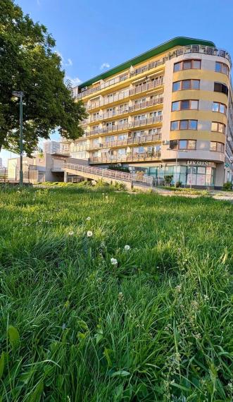 Slnečný 2-izbový byt na prenájom, Bratislava V TOP