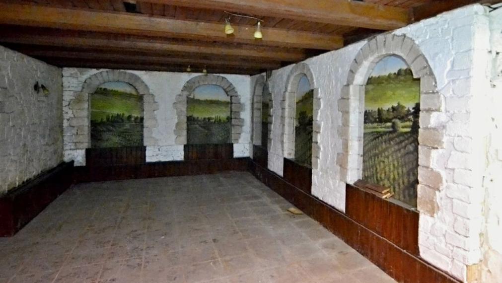Obchodný priestor – bývalá reštaurácia, Trenčín