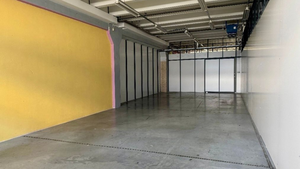 Na prenájom sklady, kancelárie, Showroom - predajňa, 100m2, Bratislava III TOP