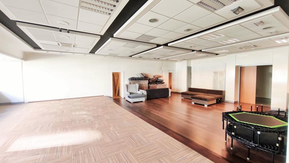Na prenájom komerčný priestor 210 m2 (Bez provízie RK) Bratislava II TOP