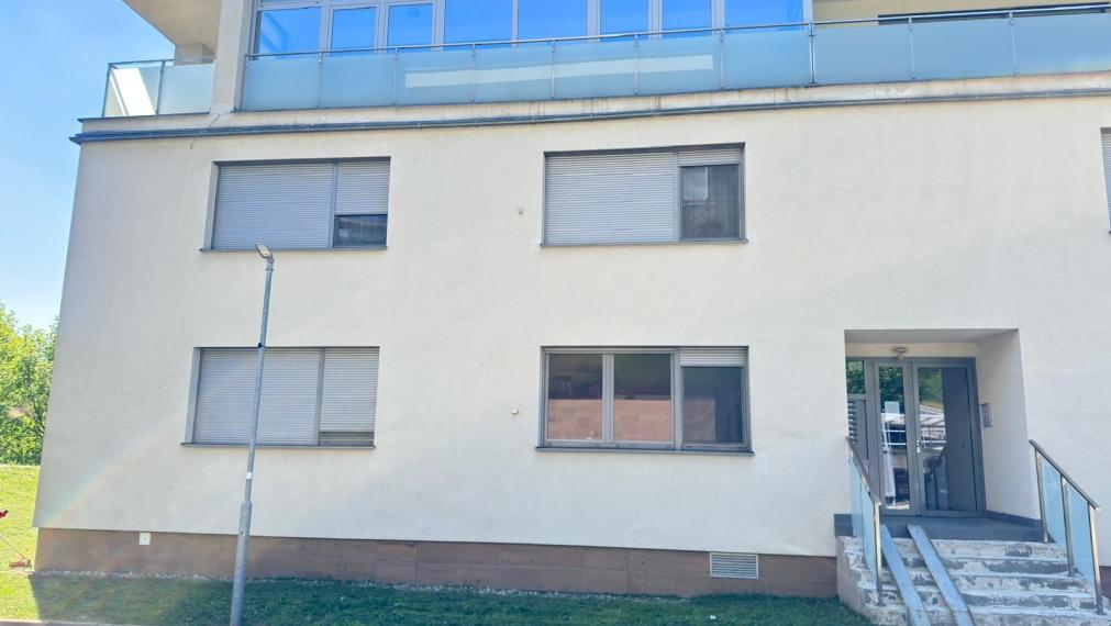 Na predaj priestranný 4 izbový byt 124,93 m² v uzavretom zelenom areáli s ihriskom – Bratislava IV TOP
