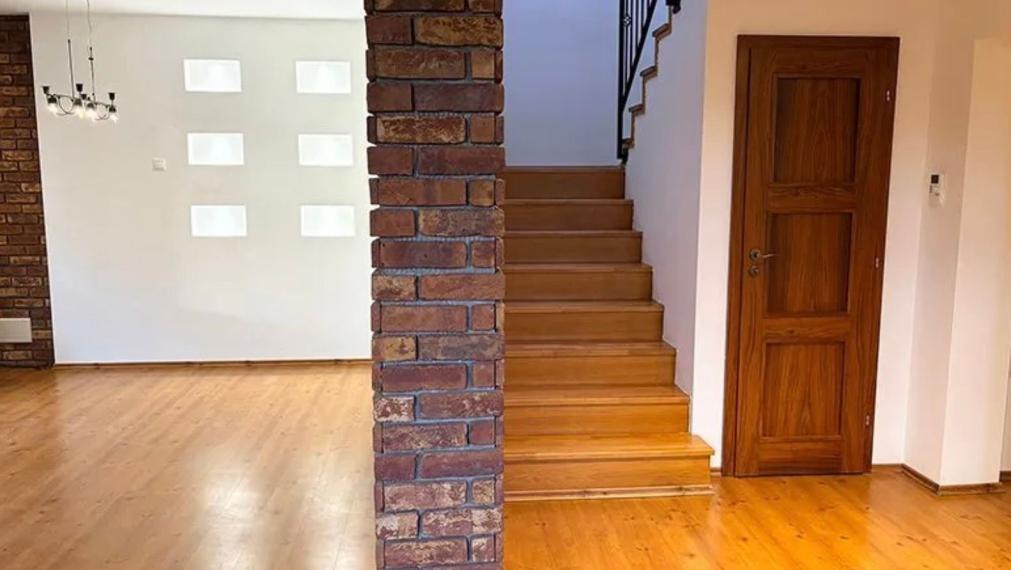 Na predaj samostatne stojaci 4-izbový murovaný rodinný dom TOP