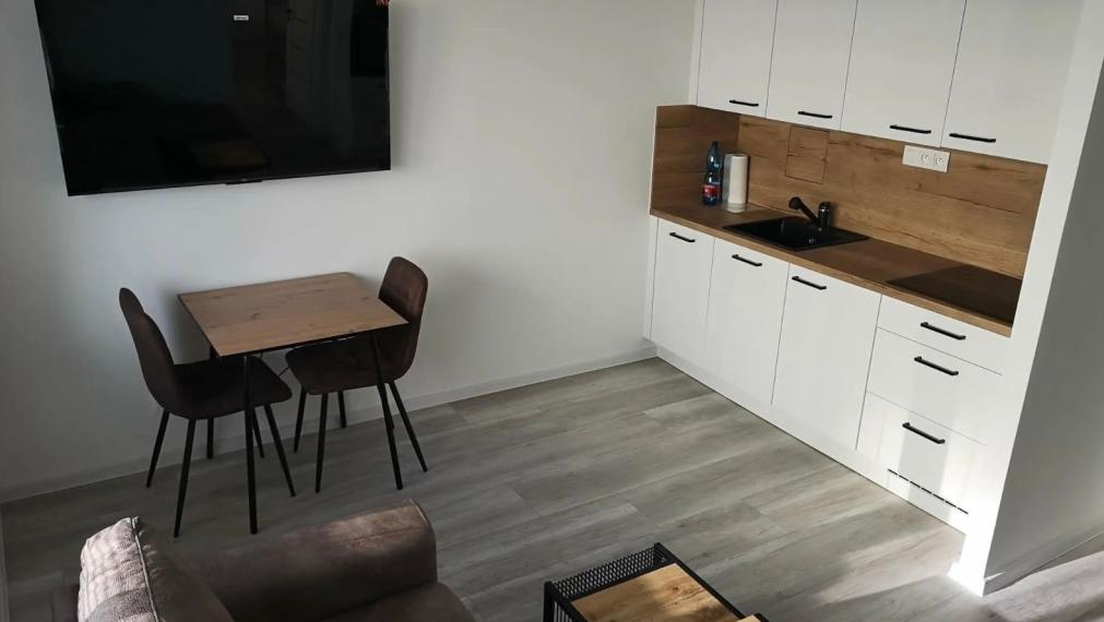 Na prenájom kompletne zrekonštruovaný a moderne zariadený byt v Petržalke TOP