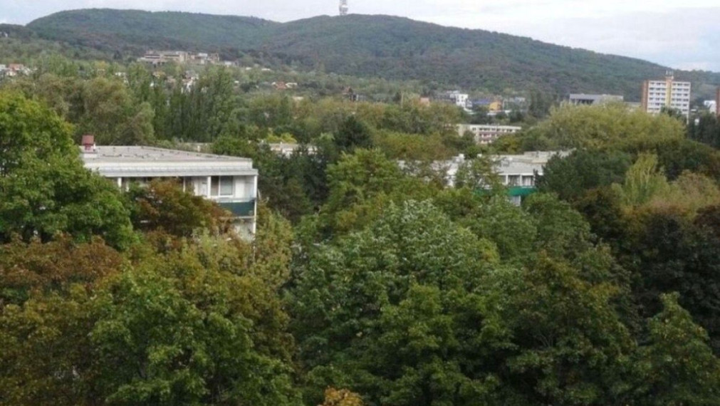 Do dlhodobého prenájmu priestranný a svetlý 3,5-izbový byt na Bošániho ulici TOP