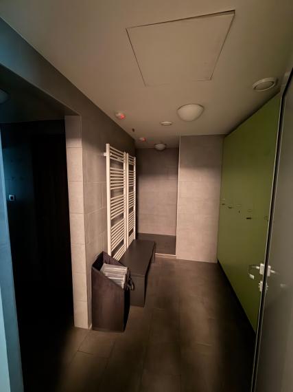 Na predaj nadštandardné administratívno-skladové priestory vo Svätom Jure vrátane pozemku 2086 m2