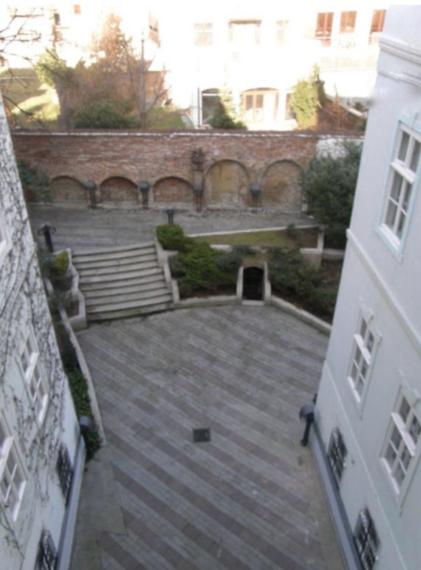 Prenájom kancelárie v historickej budove – Bratislava I, TOP