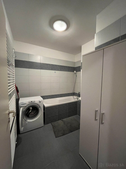2-izbový klimatizovaný byt s balkónom na prenájom, Bratislava IV TOP