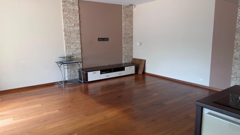 Na predaj priestranný 4 izbový byt 124,93 m² v uzavretom zelenom areáli s ihriskom – Bratislava IV TOP