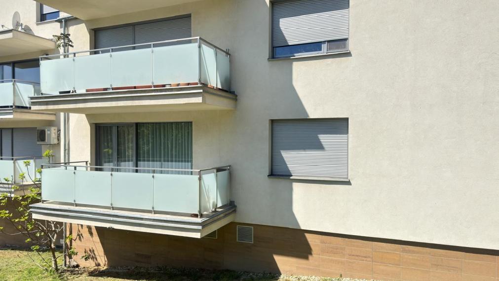 Na predaj priestranný 4 izbový byt 124,93 m² v uzavretom zelenom areáli s ihriskom – Bratislava IV TOP