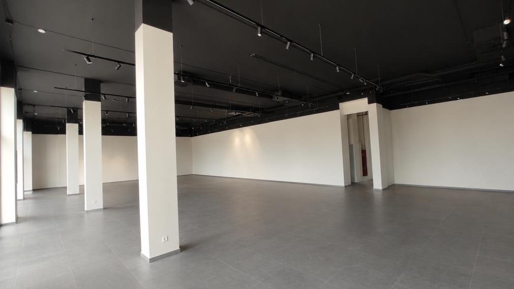 444m2 SHOWROOM/Obchodné priestory vhodné aj na fitnesscentrum, Račianska – Bratislava III
