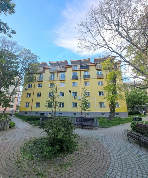 Na predaj slnečný 1-izbový byt vo výbornej a pokojnej lokalite, Bratislava II TOP