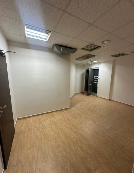 Na prenájom reprezentatívny obchodný priestor s výmerou 445 m2, Bratislava I TOP